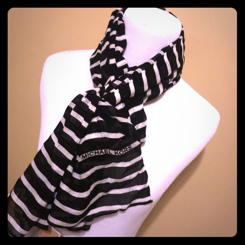 MK Classic Stripe Scarf